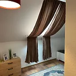 148qm Apartment, Naehe Duesseldorf, 4 Schlafzimmer, Privater Parkplatz 아파트