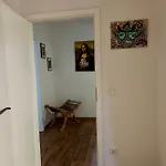 148qm Apartment, Naehe Duesseldorf, 4 Schlafzimmer, Privater Parkplatz 아파트 *