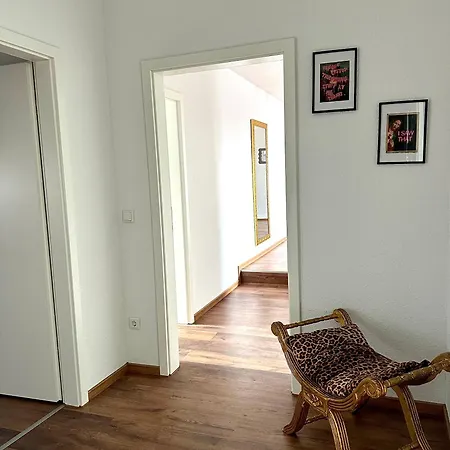 148qm Apartment, Naehe Duesseldorf, 4 Schlafzimmer, Privater Parkplatz Apartmán Duisburg