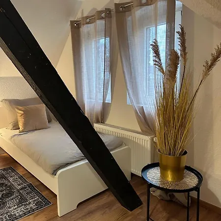 148qm Apartment, Naehe Duesseldorf, 4 Schlafzimmer, Privater Parkplatz Appartamento *