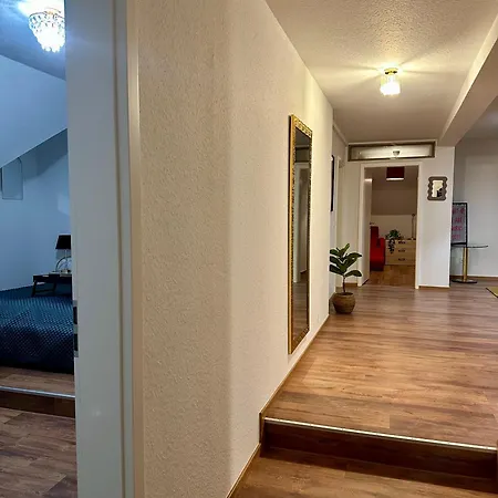 아파트 148qm Apartment, Naehe Duesseldorf, 4 Schlafzimmer, Privater Parkplatz 뒤스부르크
