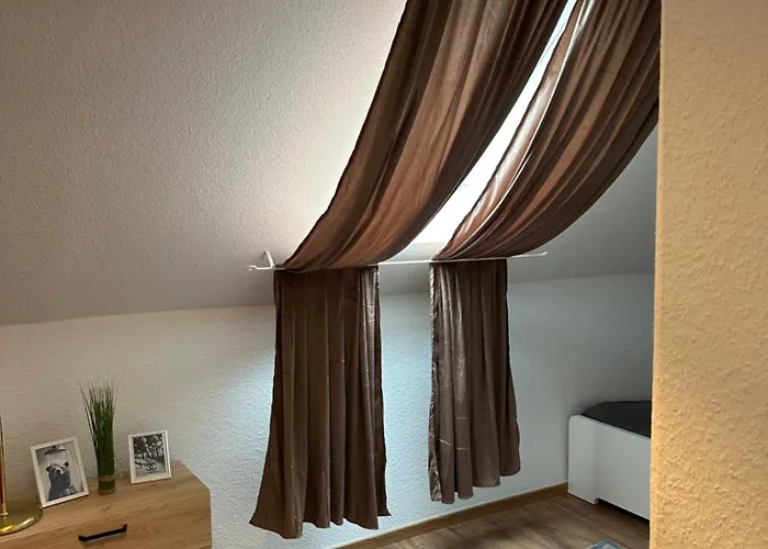 148qm Apartment, Naehe Duesseldorf, 4 Schlafzimmer, Privater Parkplatz Lejlighed