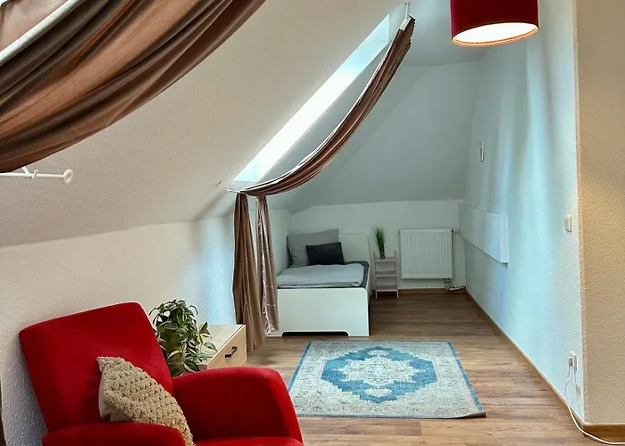 148qm Apartment, Naehe Duesseldorf, 4 Schlafzimmer, Privater Parkplatz Duisburgo