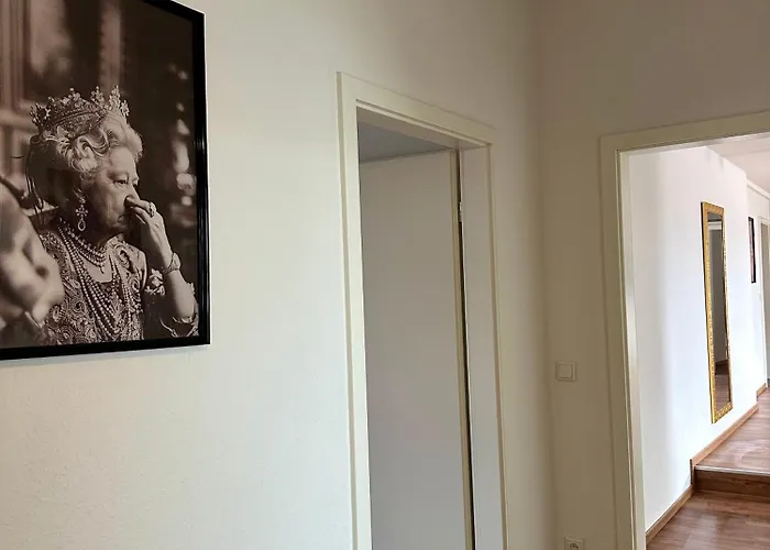 148qm Apartment, Naehe Duesseldorf, 4 Schlafzimmer, Privater Parkplatz Appartamento *