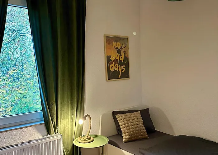 148qm Apartment, Naehe Duesseldorf, 4 Schlafzimmer, Privater Parkplatz 뒤스부르크