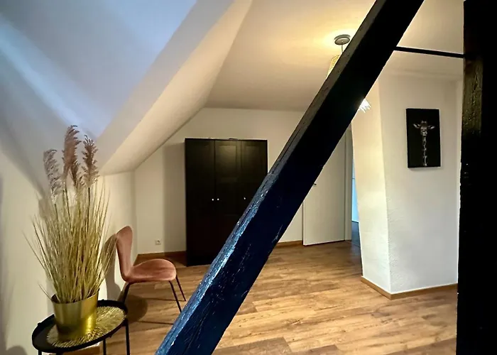 148qm Apartment, Naehe Duesseldorf, 4 Schlafzimmer, Privater Parkplatz *