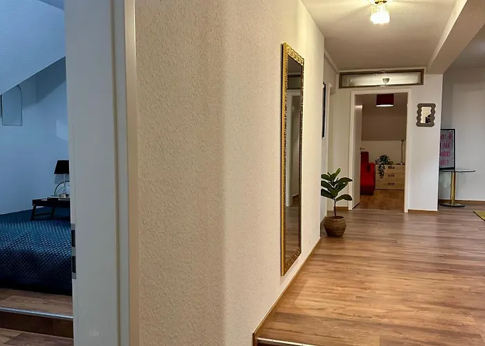 Appartamento 148qm Apartment, Naehe Duesseldorf, 4 Schlafzimmer, Privater Parkplatz Duisburgo